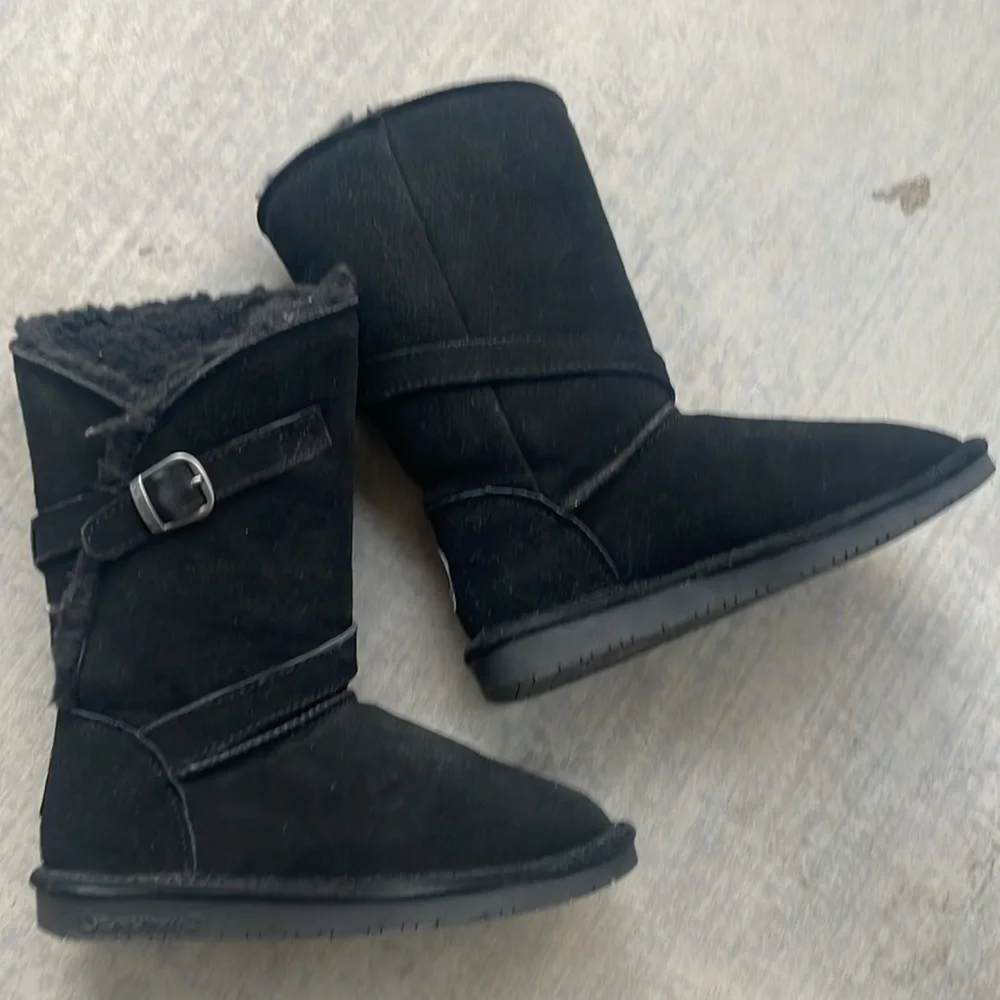 Barepaw boots Sz 6 black Tatum solids